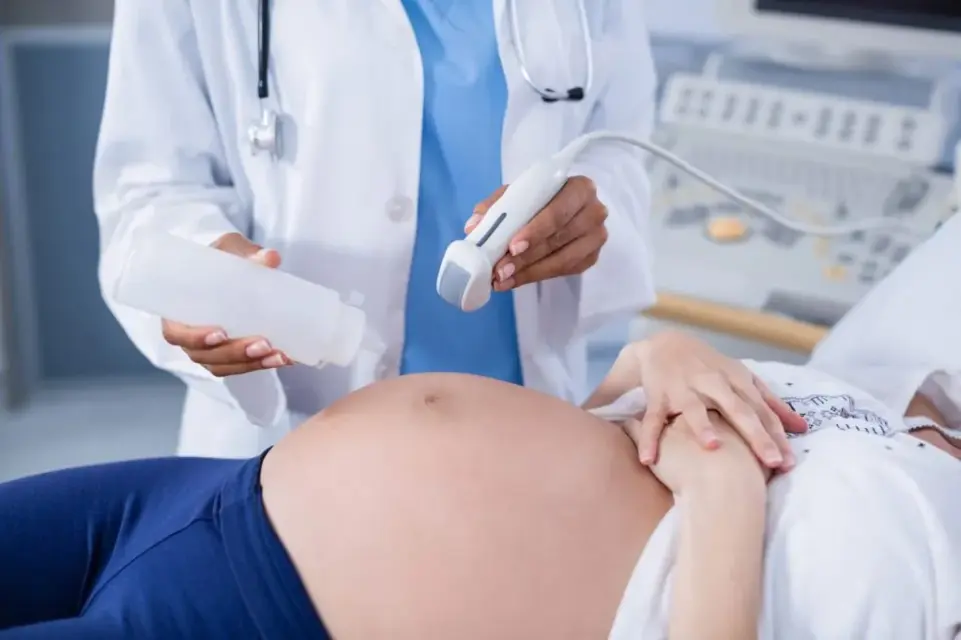 Avviso di lavoro tramite selezione pubblica per l’assegnazione di n. 1 contratto a tempo indeterminato quale MEDICO SPECIALISTA IN GINECOLOGIA E OSTETRICIA
